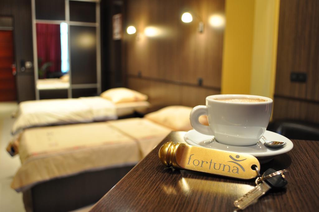 Hotel Fortuna Banja Luka Szoba fotó