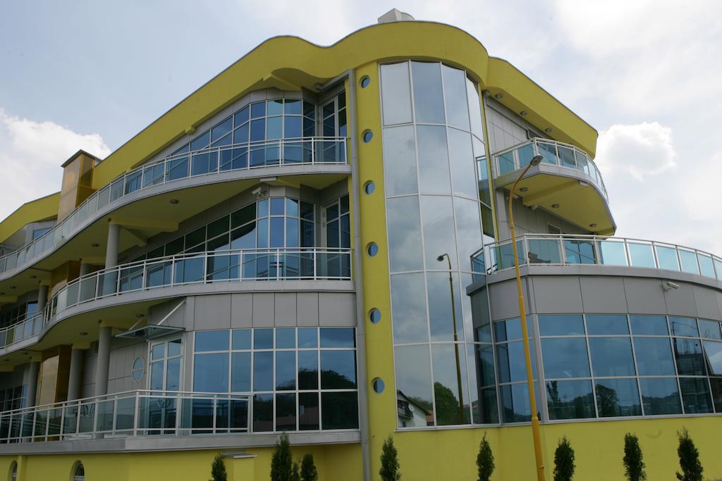 Hotel Fortuna Banja Luka Kültér fotó
